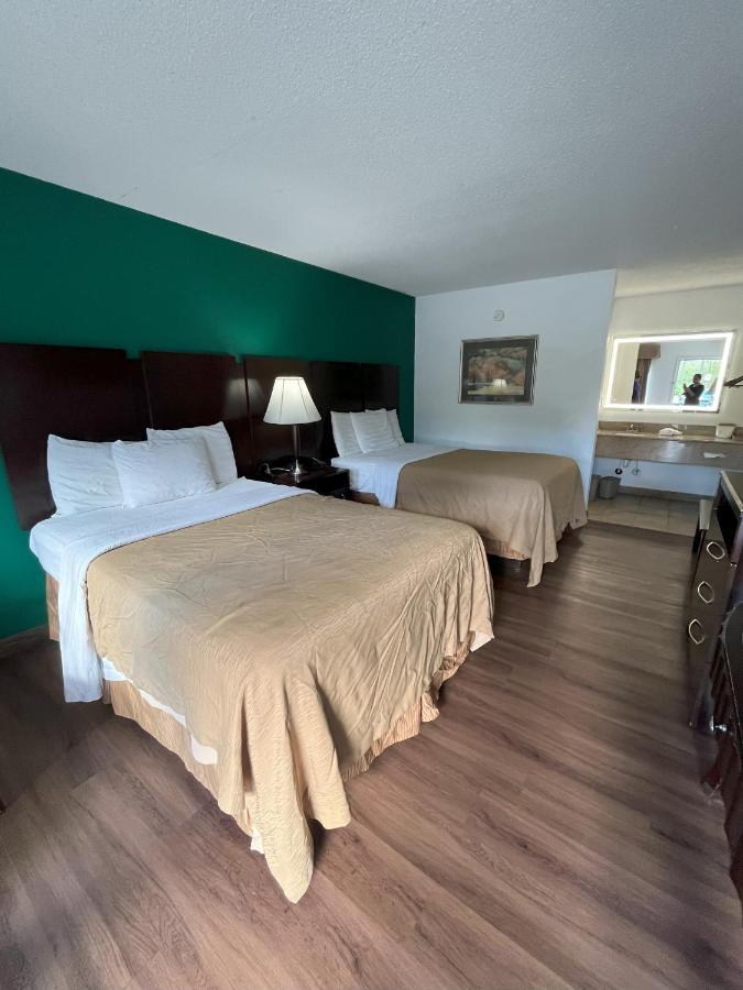 Pinetree Motel Parsons