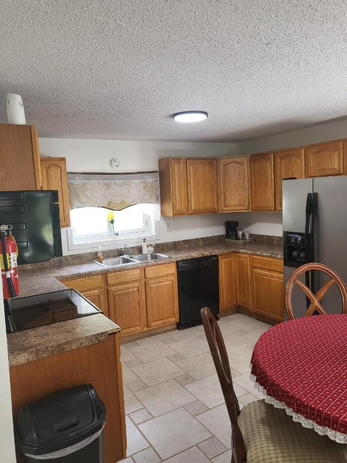Pinetree Motel 2*